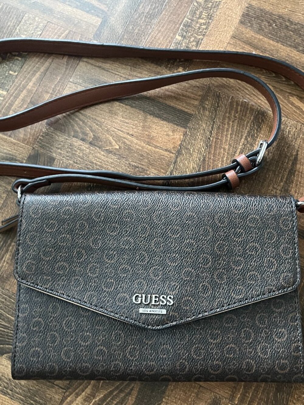 Guess Crossbody Bag